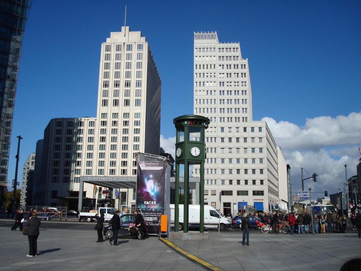 Holiday Frankfurter Allee 98 Berlino